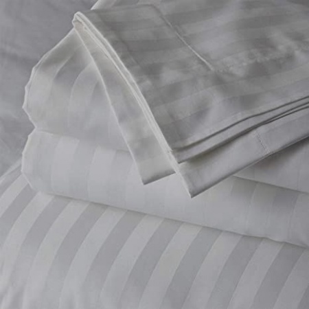 Комплект Hotel 5* Stripe из белого страйп-сатина