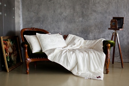Подушка LUXURY SILK GRASS мягкая